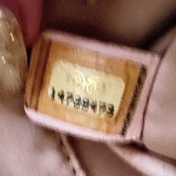 CHANEL Caviar GST (Beige) - Picture 16 of 17